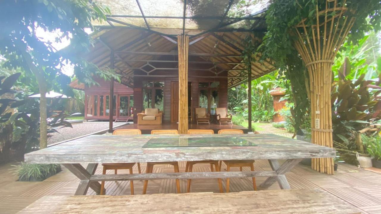 The Lodge Maribaya Bandung Exterior photo