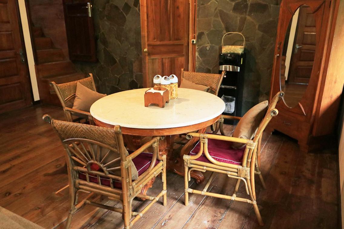 The Lodge Maribaya Bandung Exterior photo